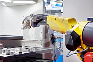 Robot manipulator and metal workpieces