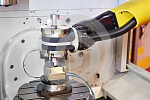 Robot manipulator and metal workpieces