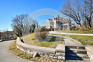 Rockcliff Mansion in Hannibal, MO