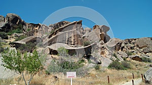 Rocas sobre el Azerbaiyán 