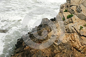Rocks and waves 4