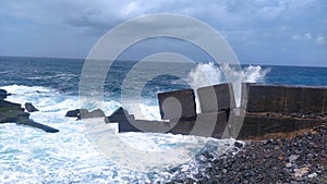 A rocky ocean shore with big waves