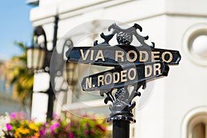 Rodeo Drive street signs