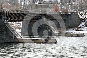 Roebling Bridge and icebreakers photo