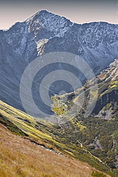 Rohace valley, Placlive 2125 m.nm.: in the past it was called Crying Rohac and together with the neighboring Sharp Rohac gave its