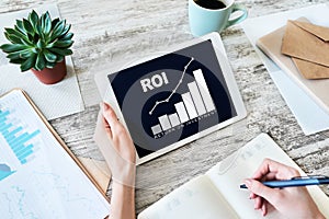 ROI, Return on investment, Business and financial concept. photo