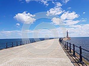 Roker lighthouse photo