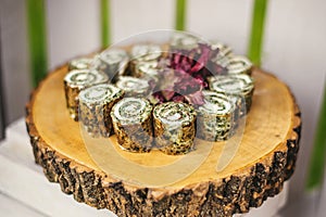 Roll with spinach, sliced