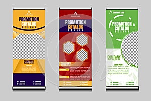 roll up banners with three different models and colors