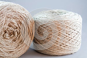 Roll of yarn