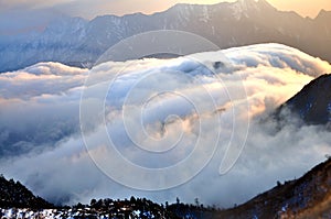 Rolling Clouds at Niubei Mountain