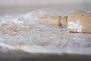 Rolling pin handle - narrow DOF