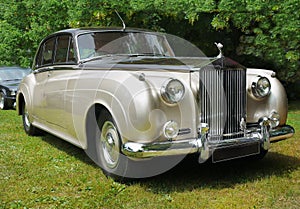 Vintage Luxury Cars, Rolls-Royce Limousine