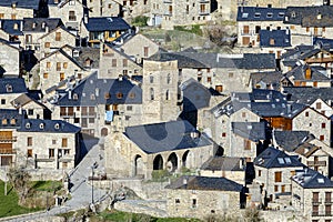 Romano iglesia de nacimiento de madre de de Cataluna 