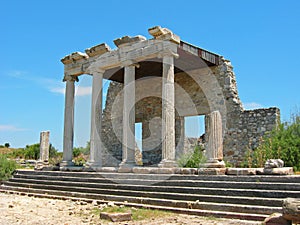 The Roman Ionic Stoa in Miletus