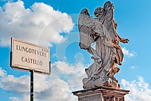 Roman statue, Lungotevere castello