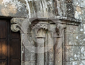 romanesque capitals