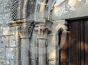 romanesque capitals