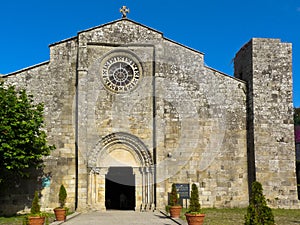 Romanesque collegiate Santa Maria of Baiona photo