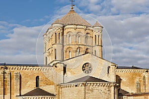 Romanesque and gothic church. Colegiata de Toro. Castilla LeÃÂ³n, Spain photo