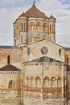 Romanesque and gothic church. Colegiata de Toro. Castilla LeÃÂ³n, Spain photo