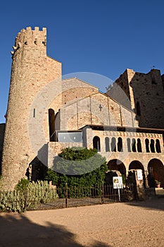 Romanesque monastery of La Porta Ferrada i