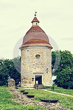 Románská rotunda ve Skalici na Slovensku, retro fotofiltr