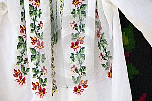 Romanian traditional clothes