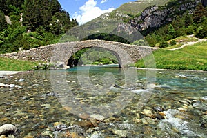 Romanic bridge of Bujaruelo in the region of AragÃ³n in Spain.