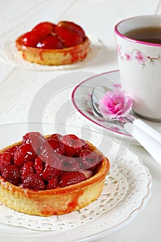 Romantic Tea Party: fruit cakes and flower azalea