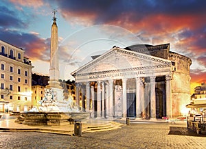 Rome - fountain from Piazza della Rotonda and Pantheon.