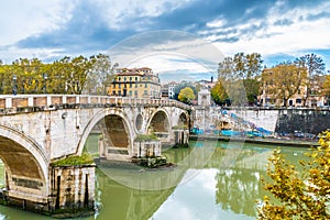 Rome, Italy. Ponte Sisto pedestrian bridge, spanning over River Tiber.