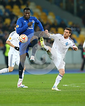 Romelu Lukaku and Antunes battle for ball, UEFA Europa League Round of 16 second leg match between Dynamo and Everton