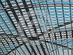 Roof construction of steel and glass