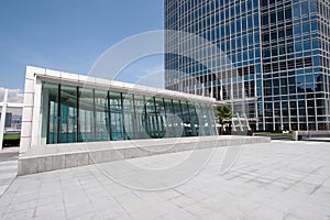 the roof garden at the ifc mall, hong kong 31 Aug 2006