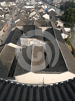 The roof of the most distinctive brick and black tile in southern China.