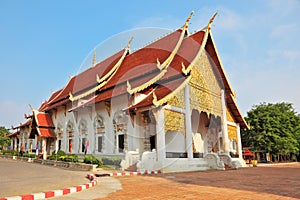 The roof of the temple - red with gold edge