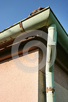 Roof and tin gutter
