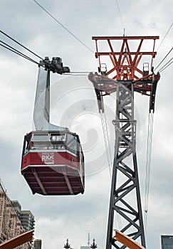 The Roosevelt Island Tramway is an aerial tramway that connects Roosevelt Island to the Upper East Side of Manhattan