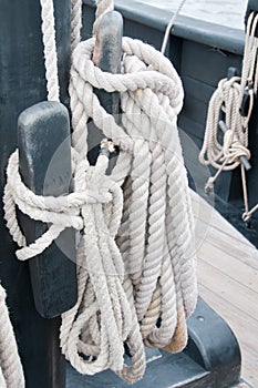 Rope coils on the Nina