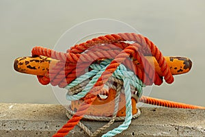 Rope Mooring Bollard photo