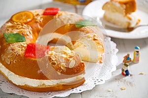 `Roscon de reyes` , Spanish typical dessert of Epiphany photo