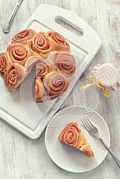 Rose cake