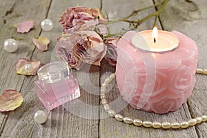 Rose candle with pink perfume