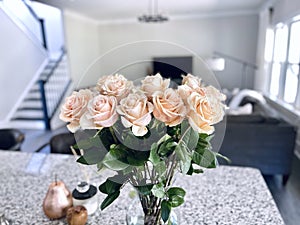 Rose flowers in vase