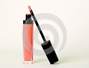 Rose wet lipstick with brush