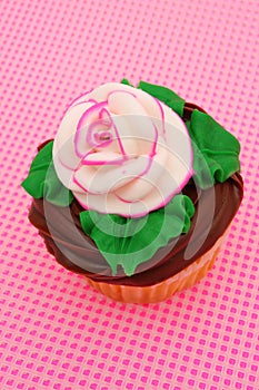 Rosebud Cupcake