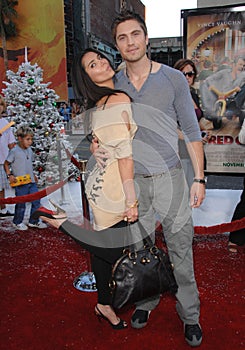 Roselyn Sanchez,Eric Winter
