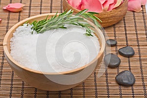 Rosemary and salt aromatherapy