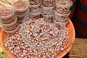 Roses for tea. Species, ingredients tea flowers